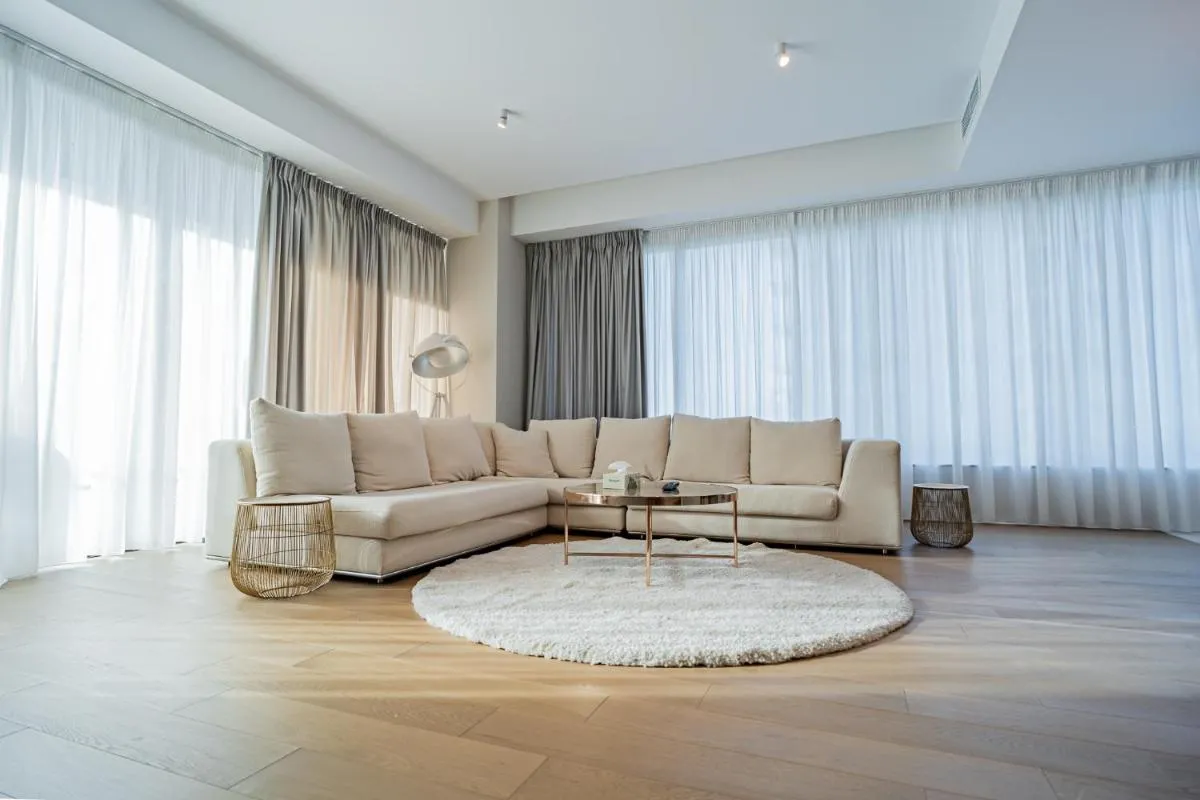 One Mircea Eliade Apartments with City & Park Views — 2
