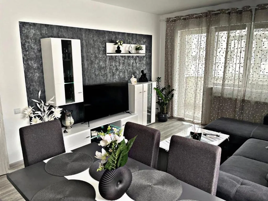 PRESTIGE PALACE BUCHAREST