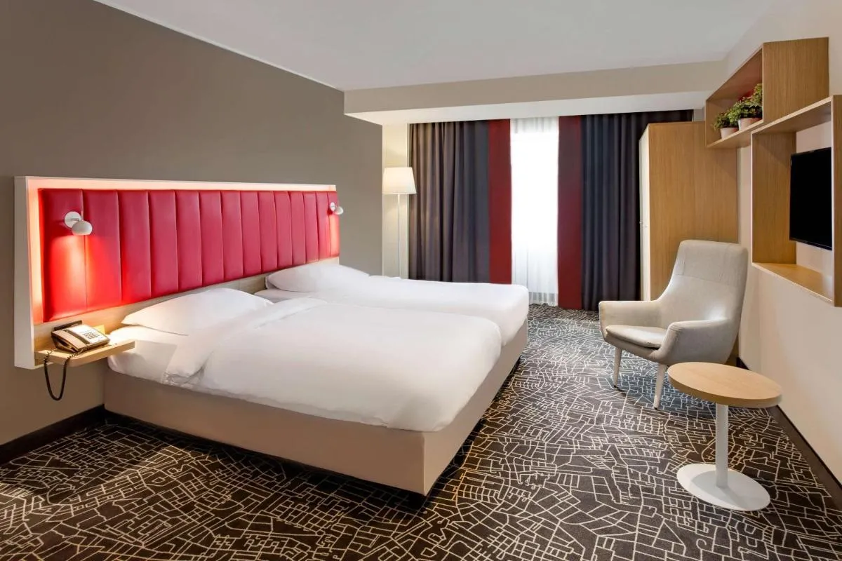 Park Inn by Radisson Bucharest Hotel & Residence — 5