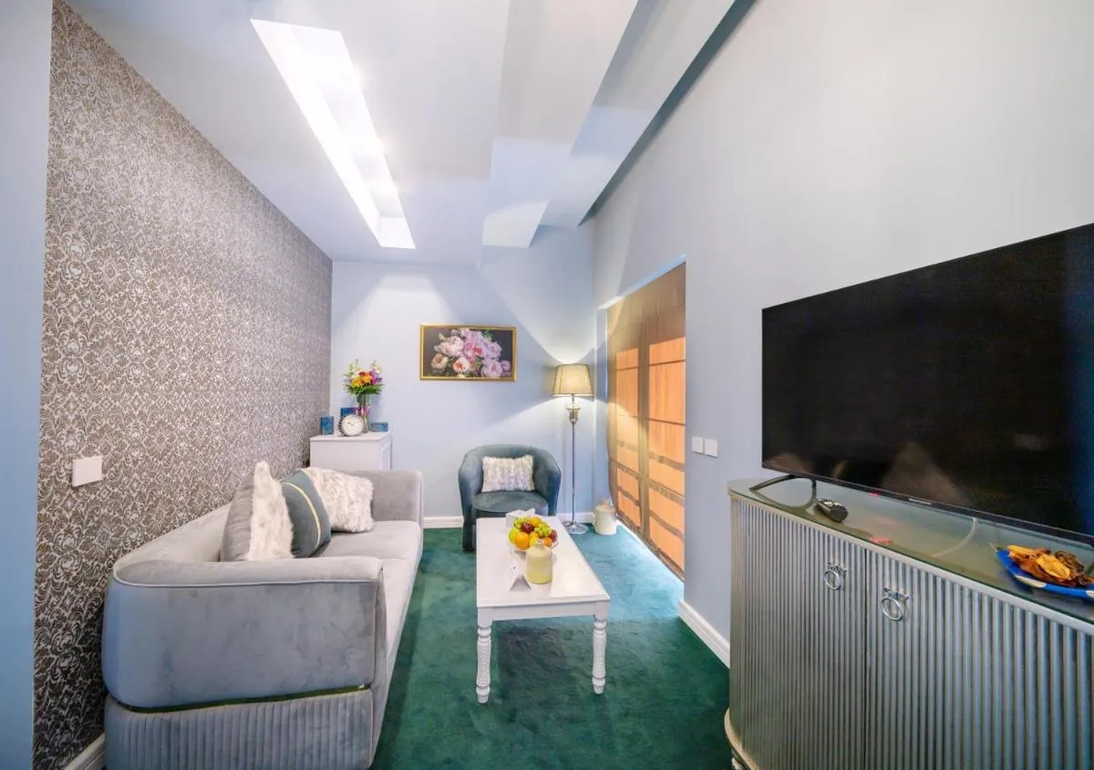 Phoenicia Comfort Hotel — 5