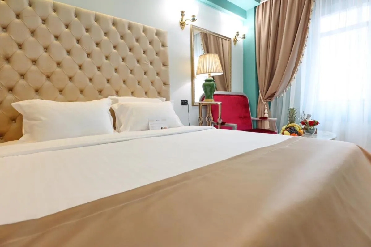 Phoenicia Grand Hotel — 3