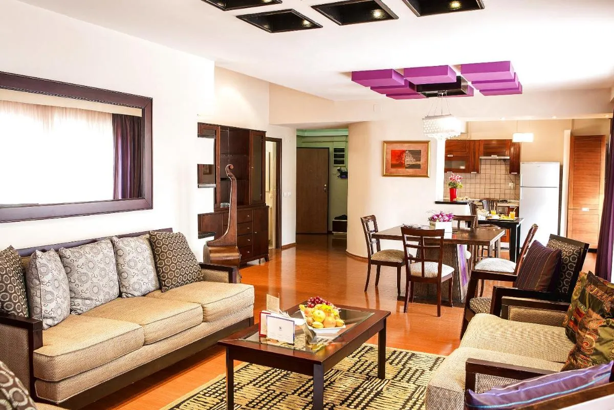 Phoenicia Suites Baneasa — 4