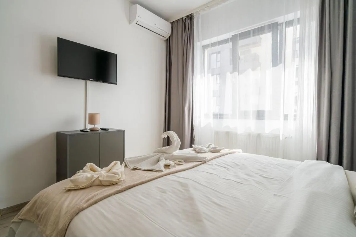 Politehnica Deluxe Apartment — 4