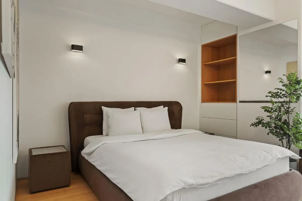 RH Apartments #1 — 4