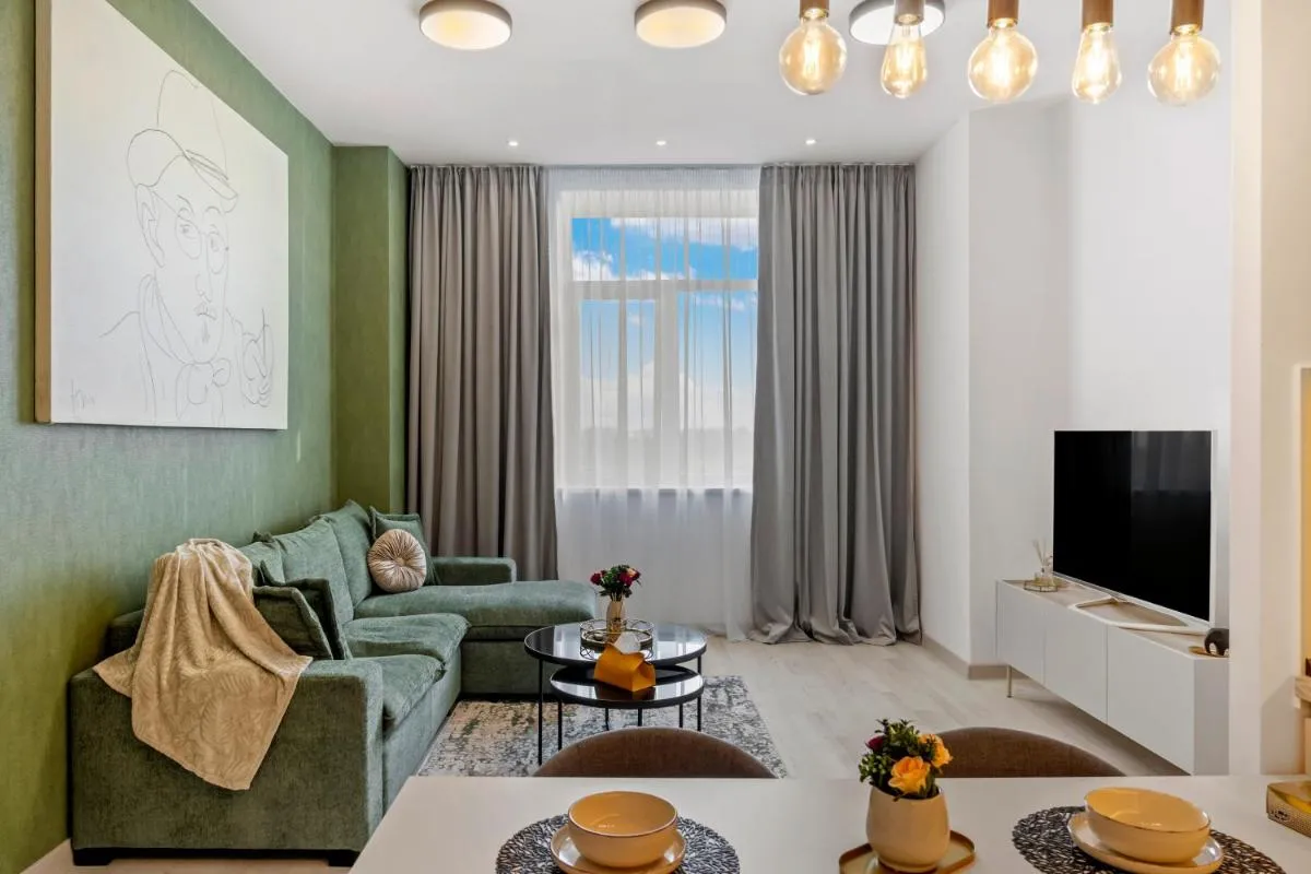Rin Luxury Apartments Pool & Spa — 5