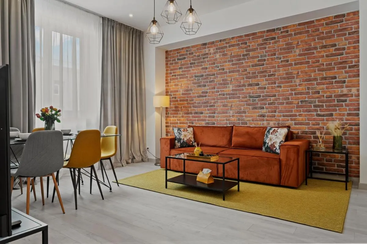 Rin Luxury Apartments Pool & Spa — 2