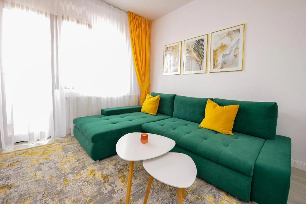 SOFIA Cozy Apartment – Underground Private Parking — 3
