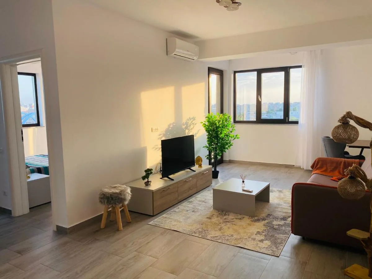 SOHO Apartment – City View with Rooftop Garden — 5