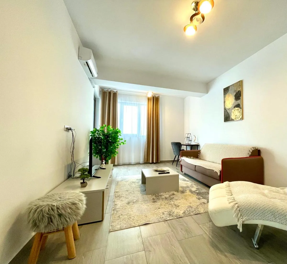 SOHO Apartment – City View with Rooftop Garden — 2