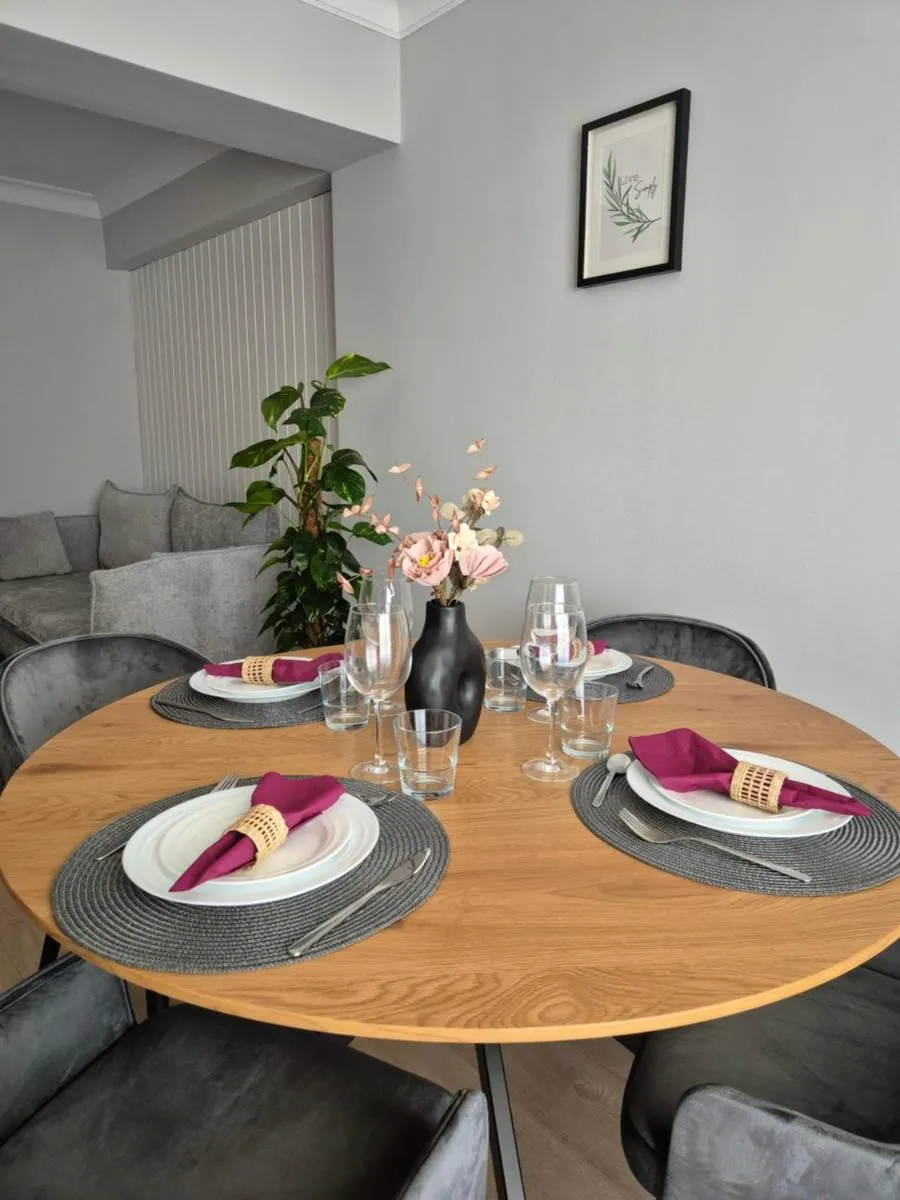 Signature TN Executive Suites 3 — 2