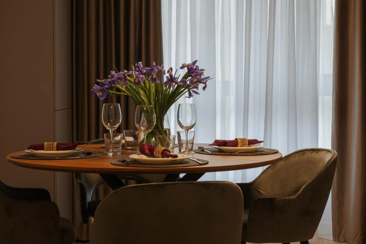 Signature TN Executive Suites 3 — 3