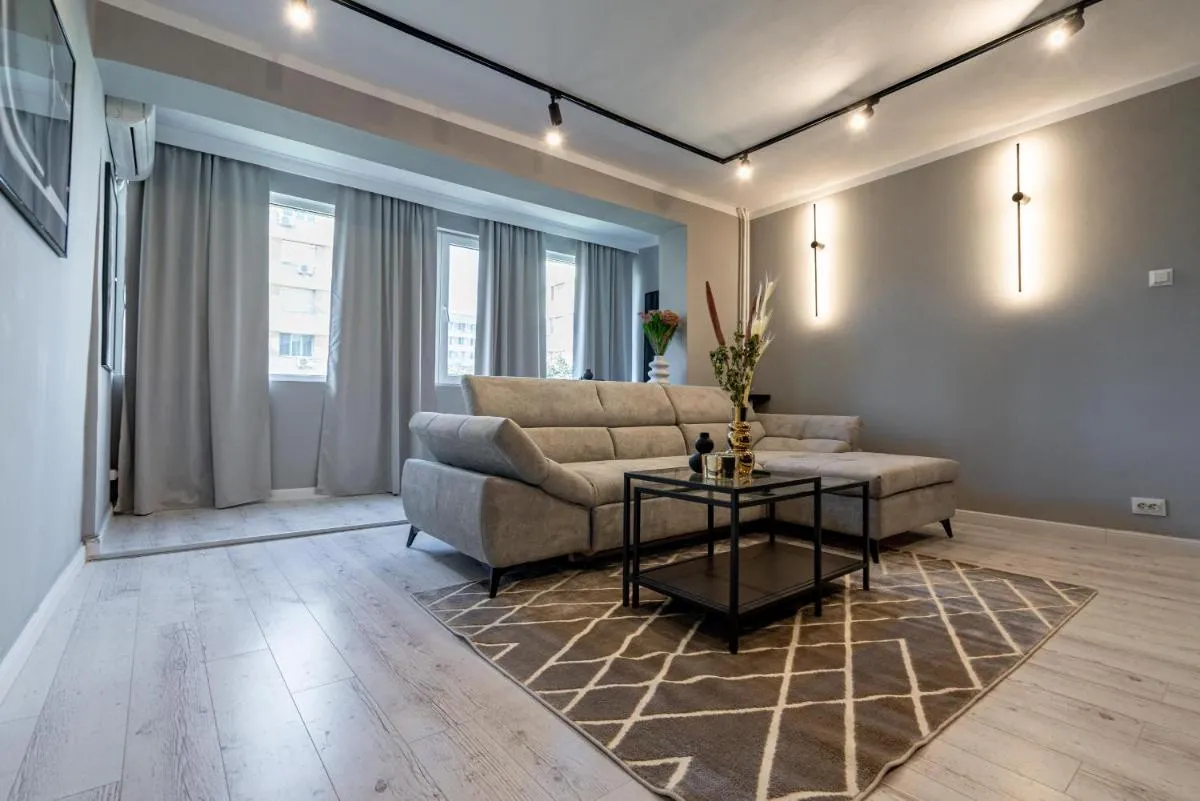 Stylish Comfort – 2BR Apartment in Vibrant East Bucharest — 5