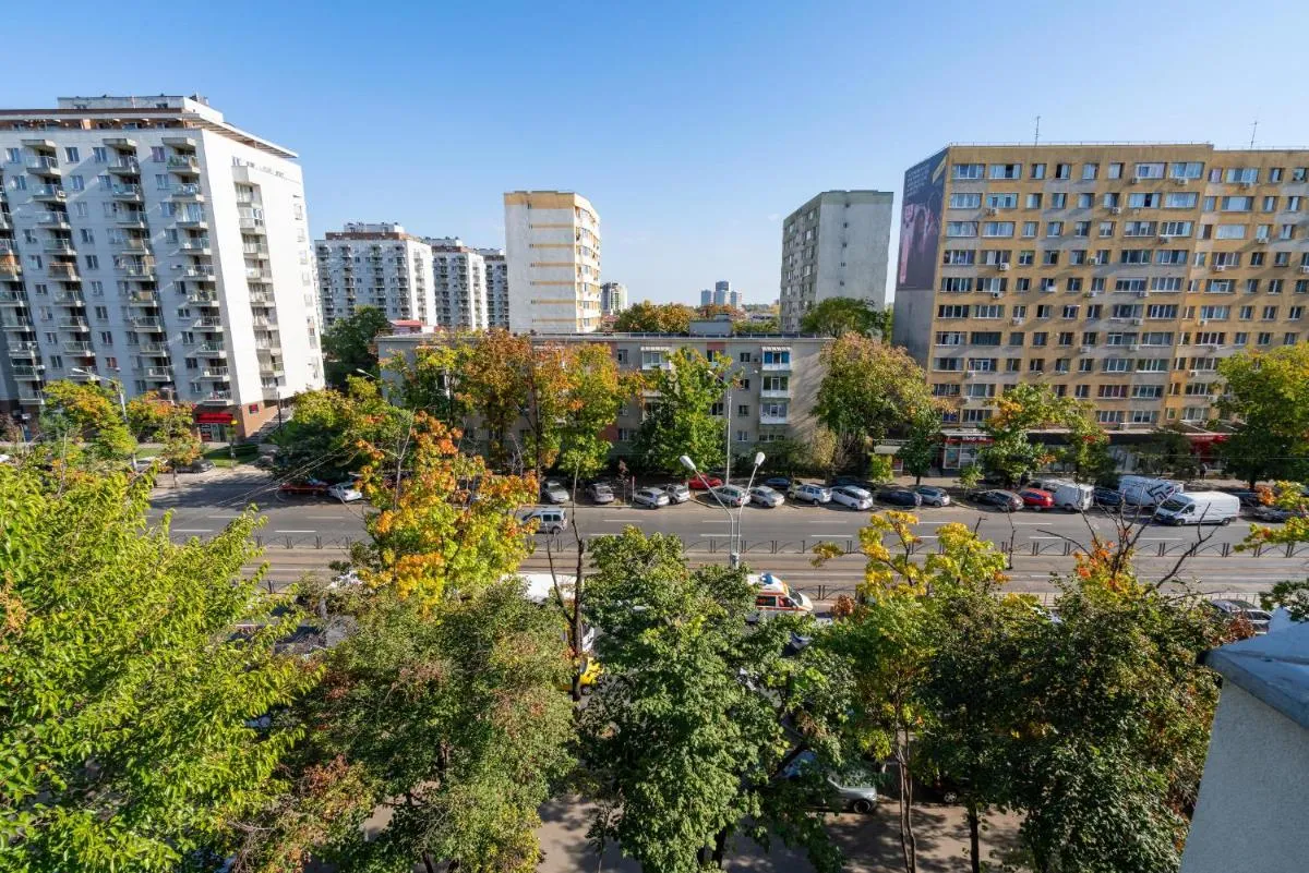 Stylish Comfort – 2BR Apartment in Vibrant East Bucharest — 4
