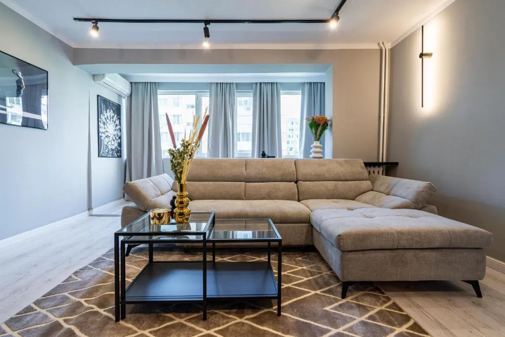 Stylish Comfort – 2BR Apartment in Vibrant East Bucharest