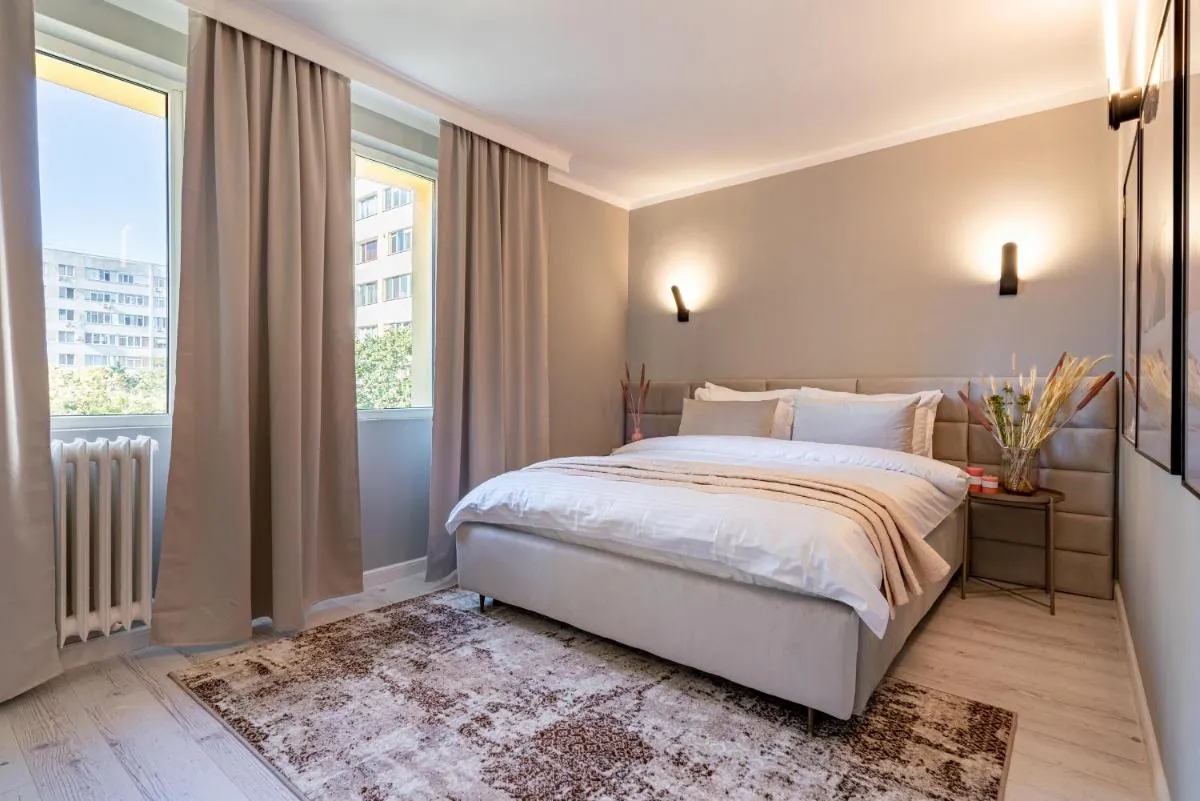 Stylish Comfort – 2BR Apartment in Vibrant East Bucharest — 3