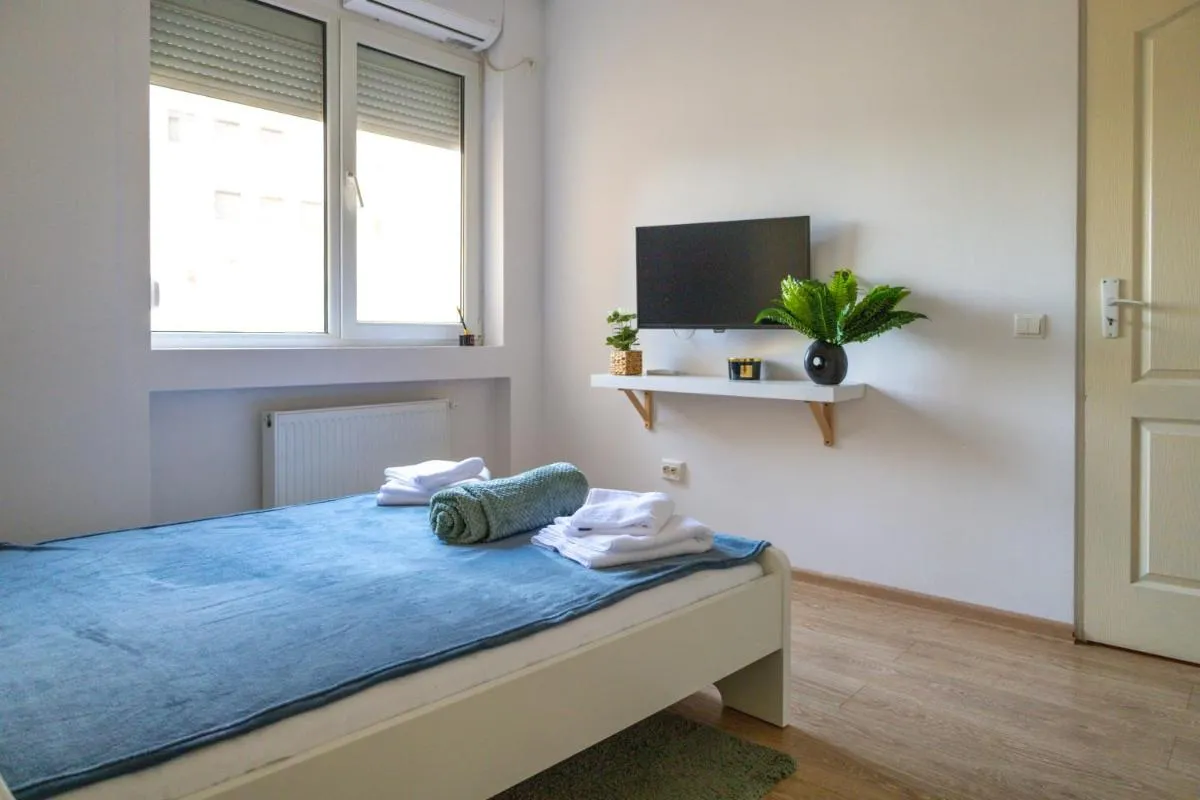 The Loft Luxury Apartments Miracle Home — 3