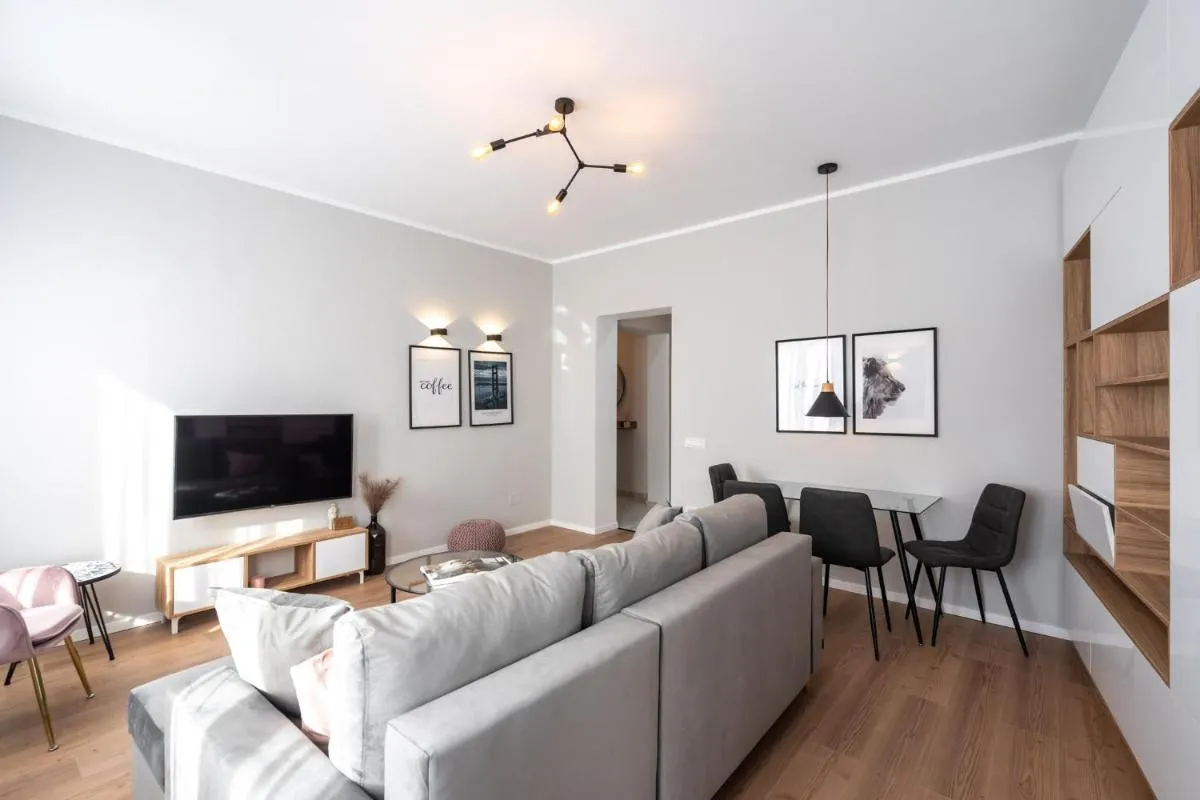 The Loft Luxury Apartments-Near the Park in the City Center — 5