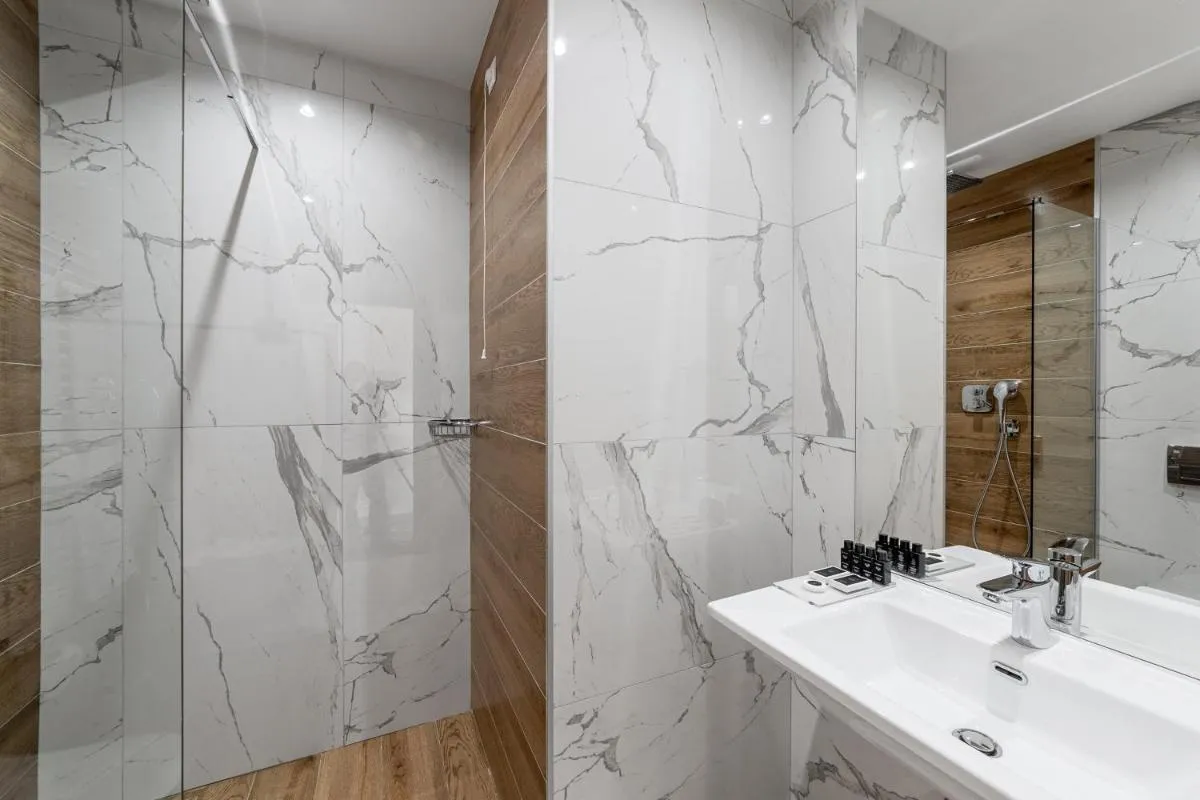 Tomis Garden Aparthotel Bucuresti — 2