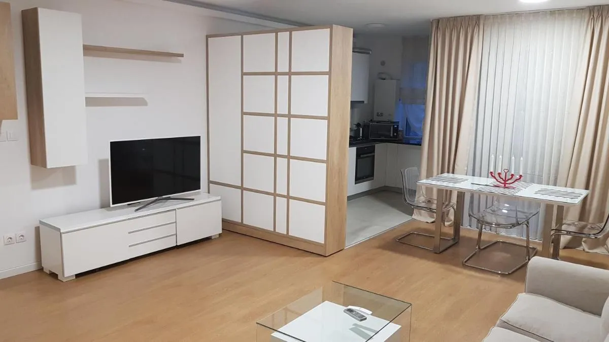 Top Trio Residence — 4