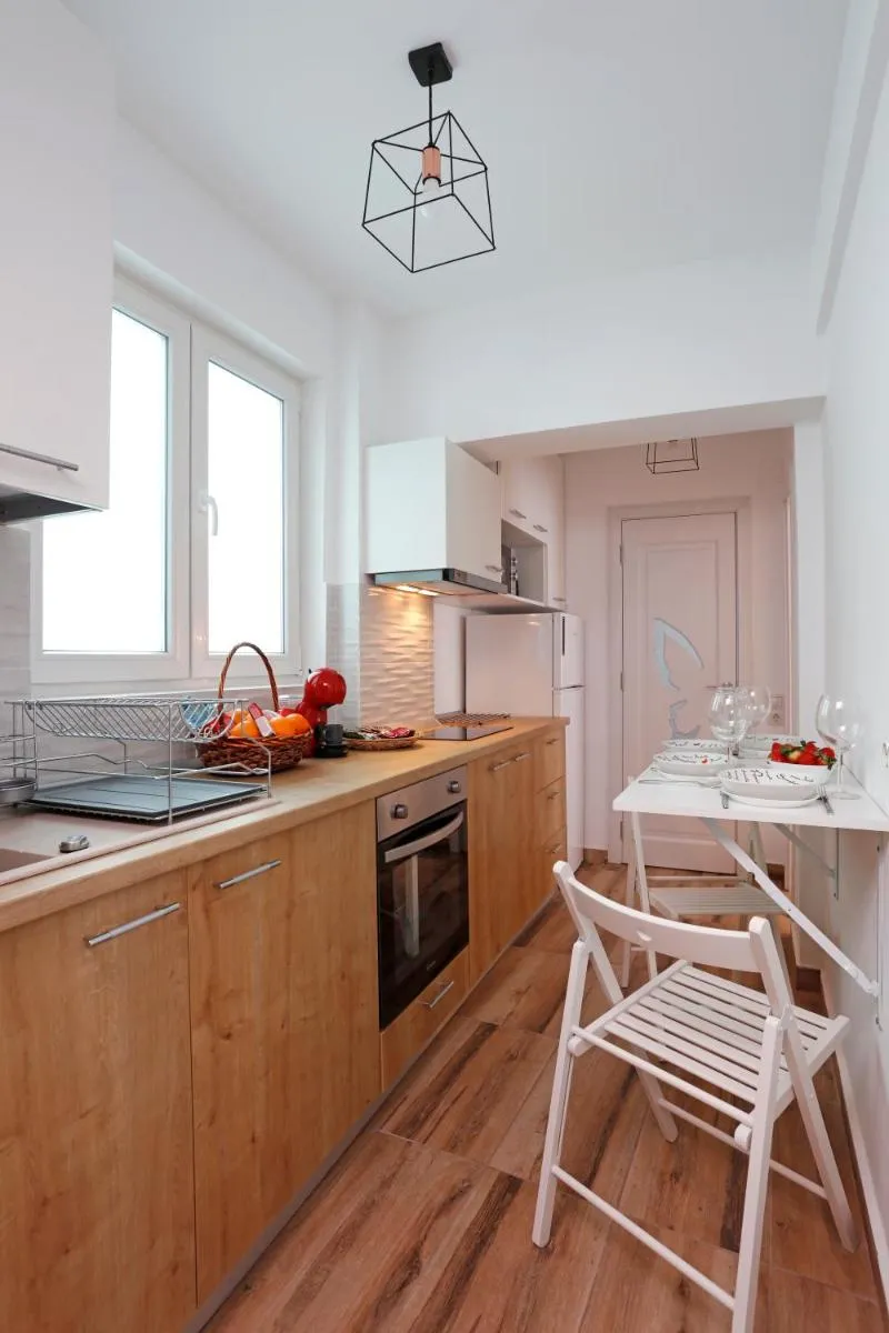 Traditional Romanian Apartments Old Town City — 4
