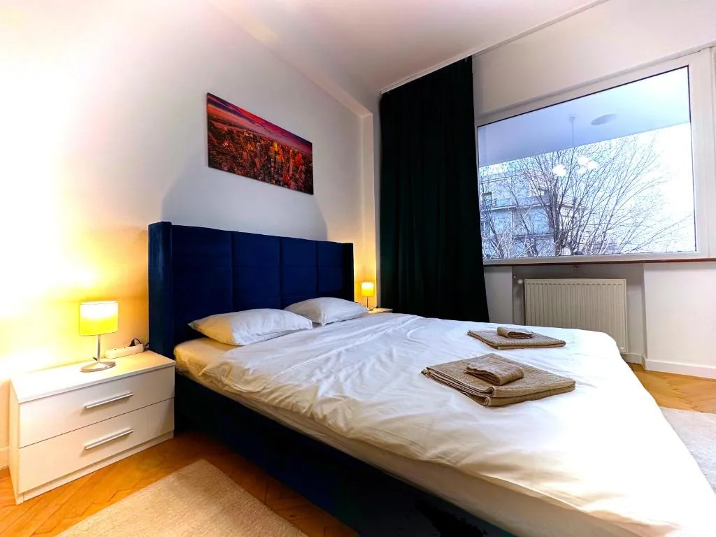 Ultracentral Apartment 4 rooms – Old City Center -120 square meters –