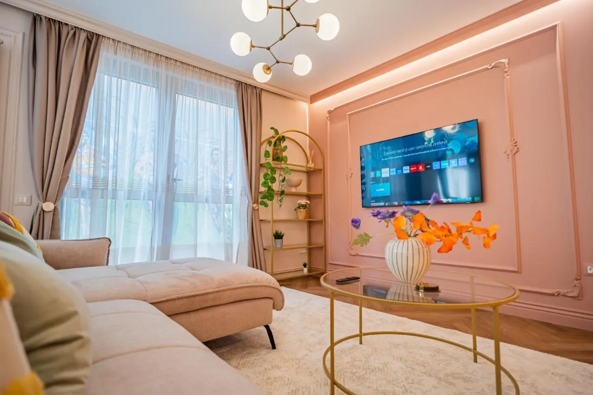 Victoriei Emerald & Pink Gems – Designer Apartments — 3