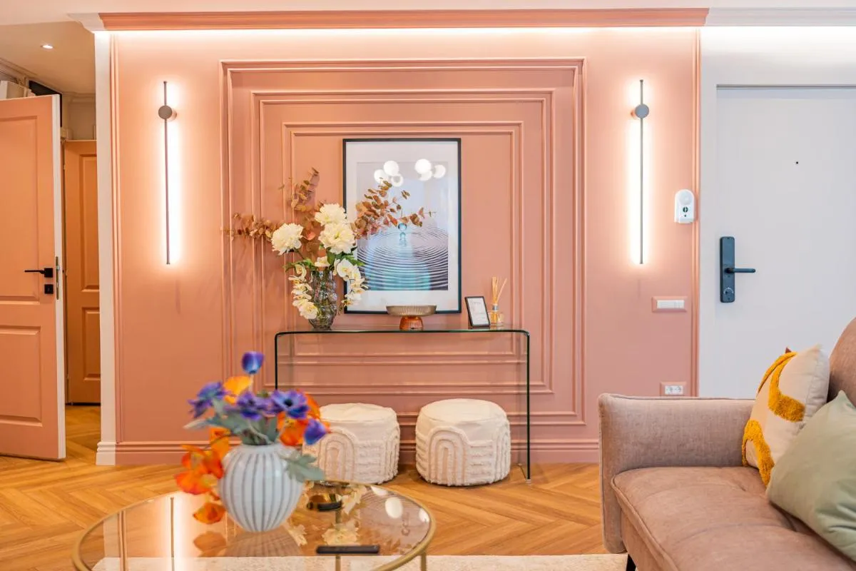 Victoriei Emerald & Pink Gems – Designer Apartments — 2