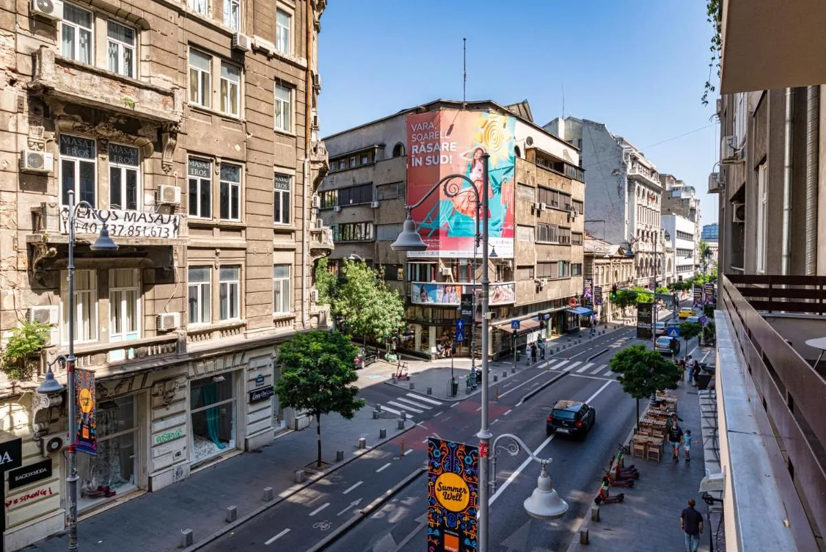Victory’s Charm – City Center – by One88 Apartments — 5