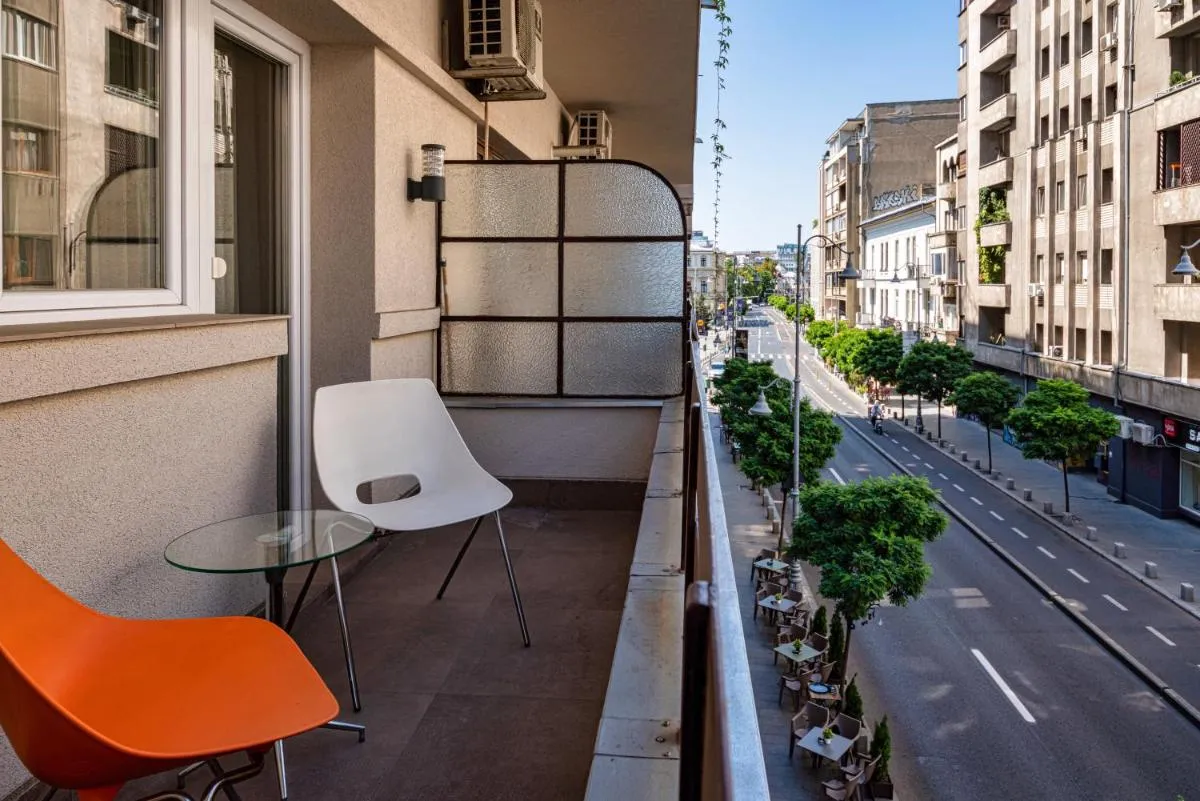 Victory’s Charm – City Center – by One88 Apartments — 2