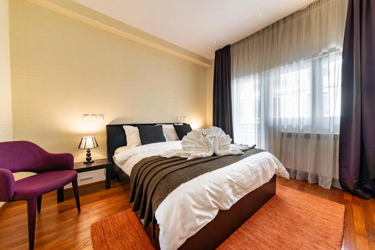 Victory’s Charm – City Center – by One88 Apartments — 3