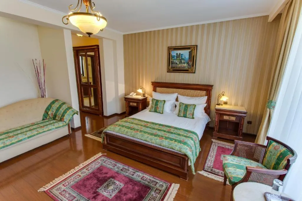 Vila Paris Boutique Hotel — 3