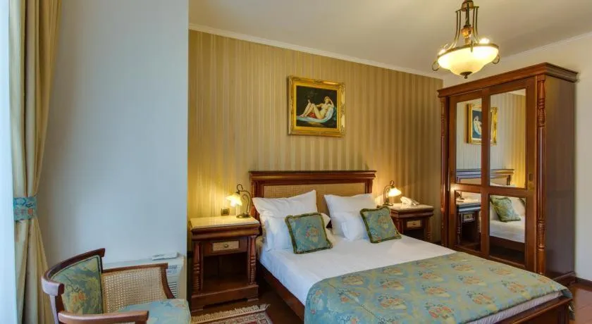 Vila Paris Boutique Hotel
