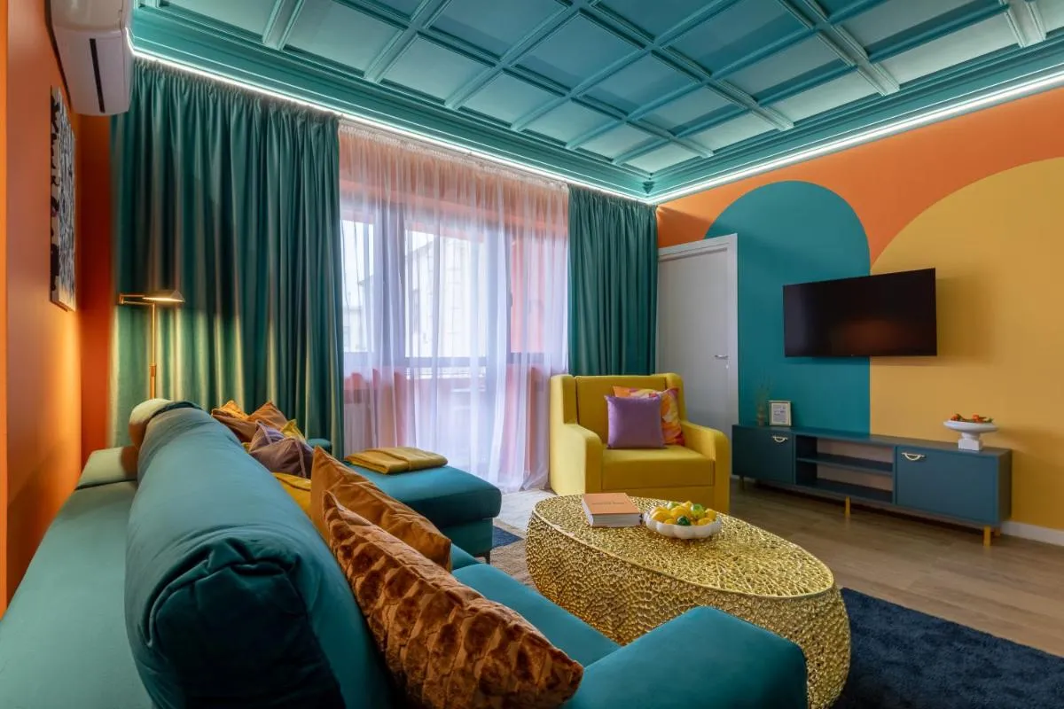 Wes Anderson in Bucharest — 3