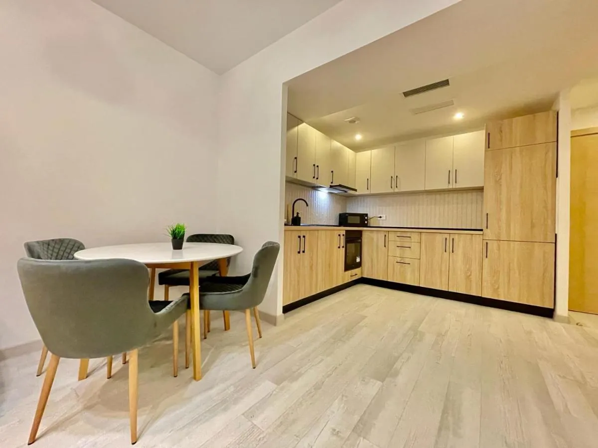YamaLuxe Apartments – Pink & Gold With Many Facilities — 4
