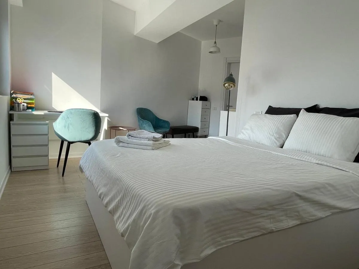 Your Modern Home in the Armenian Quarter — 2