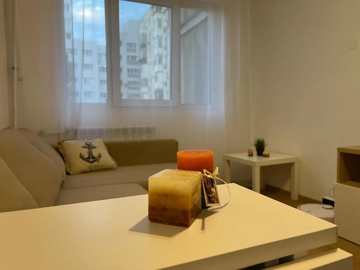 Zephyr Breeze Luxury Apartment — 2