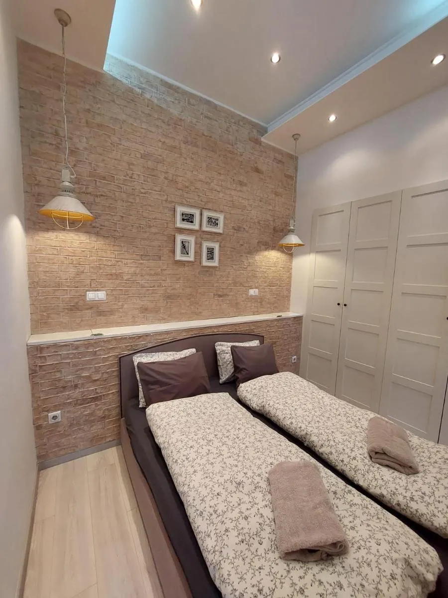 Image 4 of 2 separated apts in 1 price! Unique downtown views