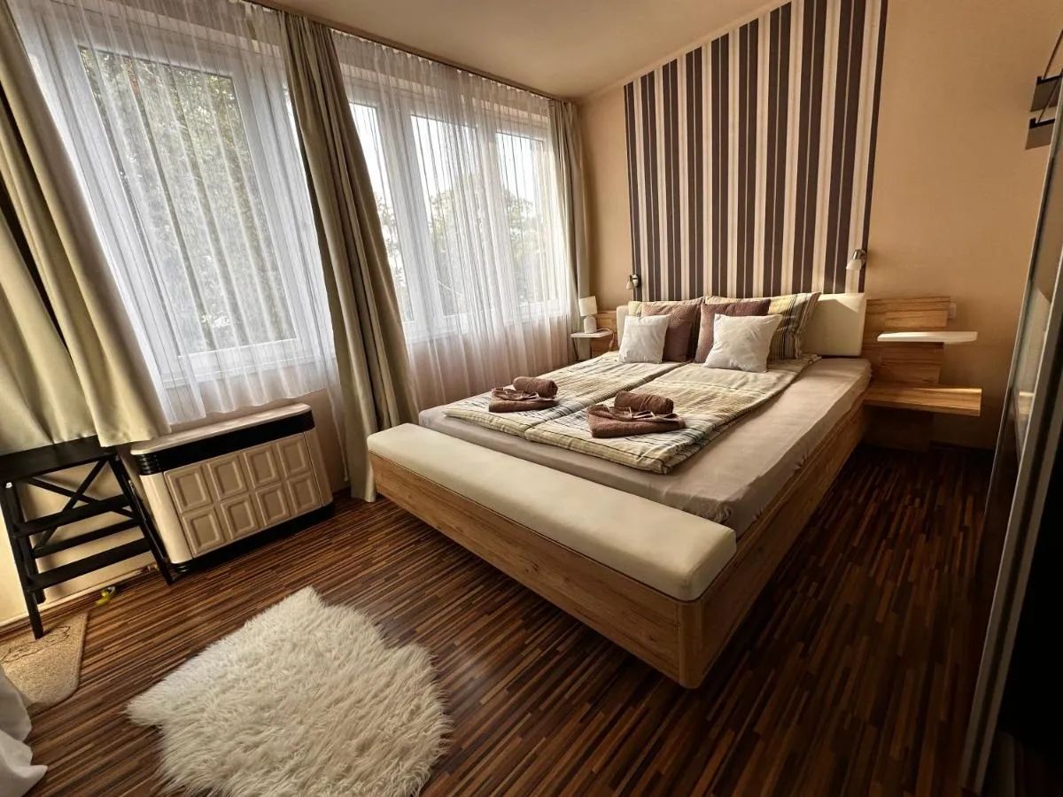 Image 1 of Apartment on Gellért Hill Downtown with free garage & Castle View