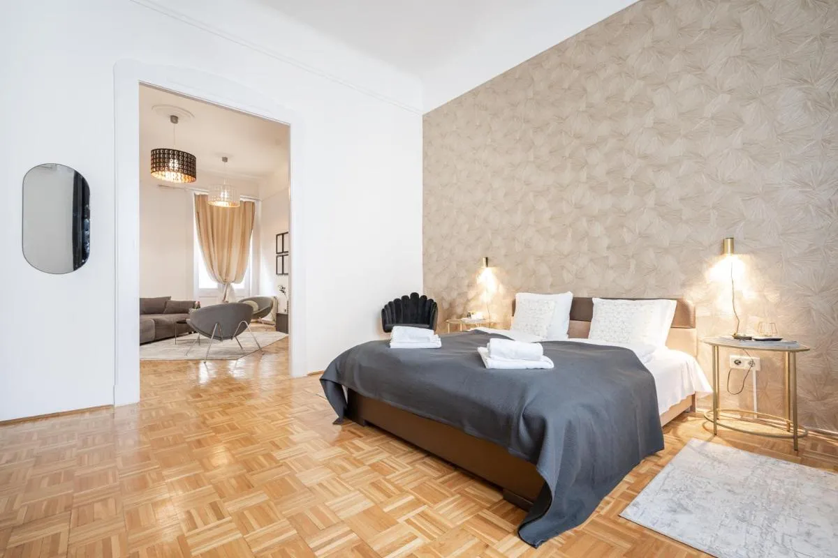 Image 1 of BpR Swan apartment near the Buda Castle