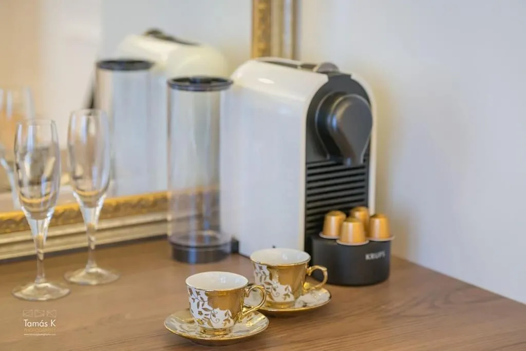 Image 3 of BpR The Golden Astoria with Balcony and A/C