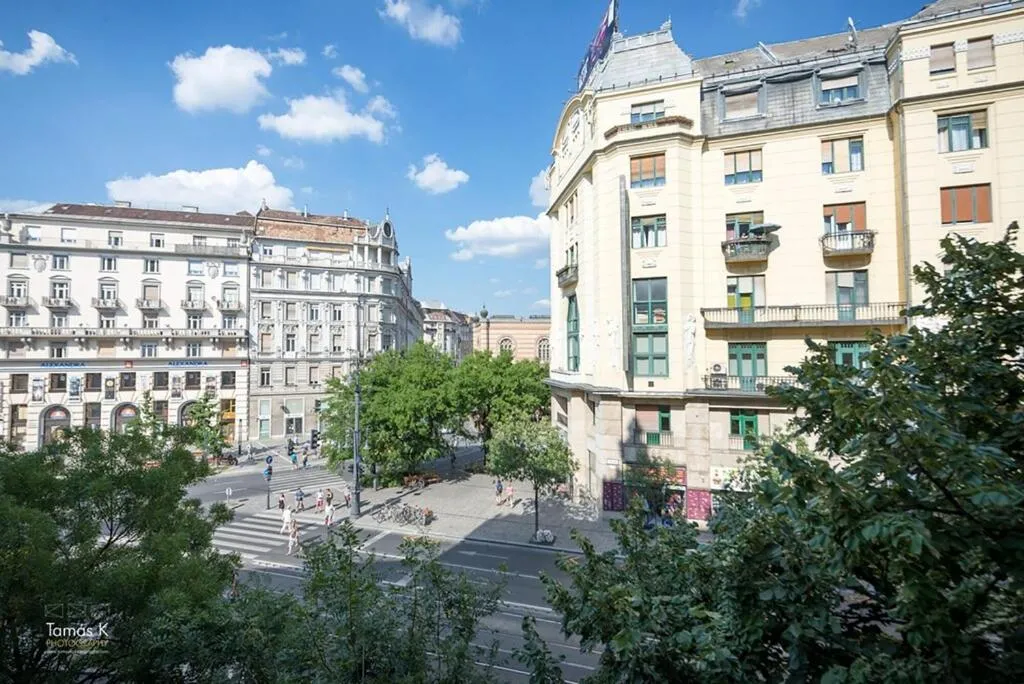 Image 4 of BpR The Golden Astoria with Balcony and A/C