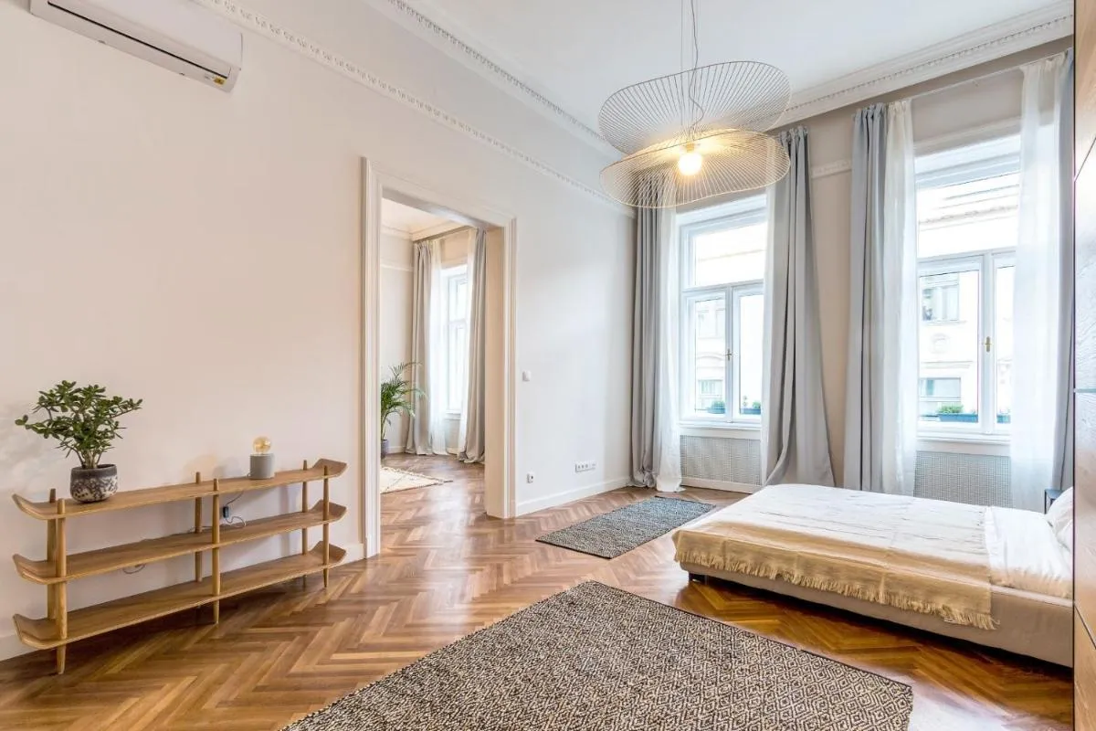 Image 1 of Central Basilica Apartman