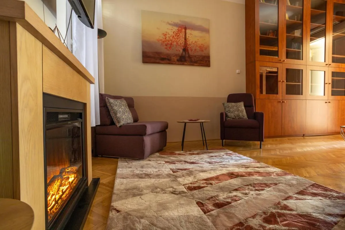 Image 1 of Central Design Apartment