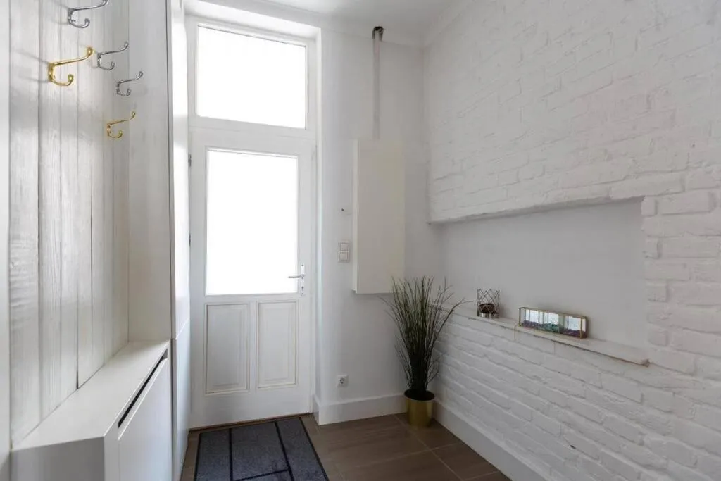 Image 2 of Chic, Captivating Space Near Opera House