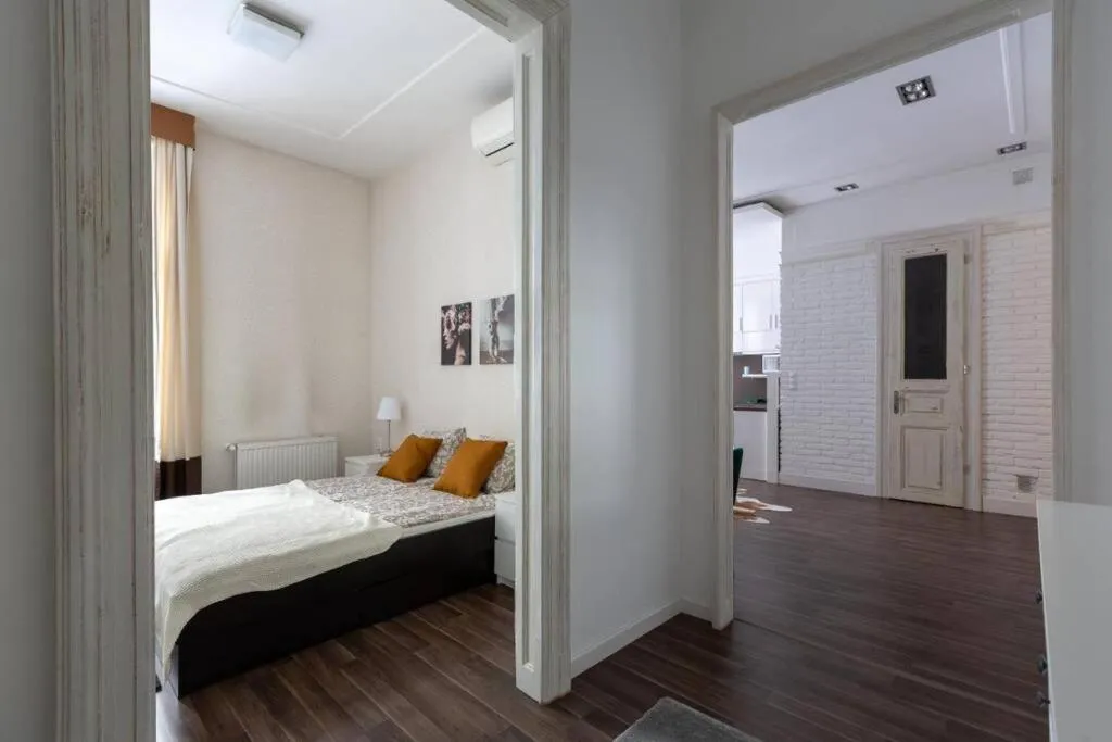 Image 1 of Chic, Captivating Space Near Opera House