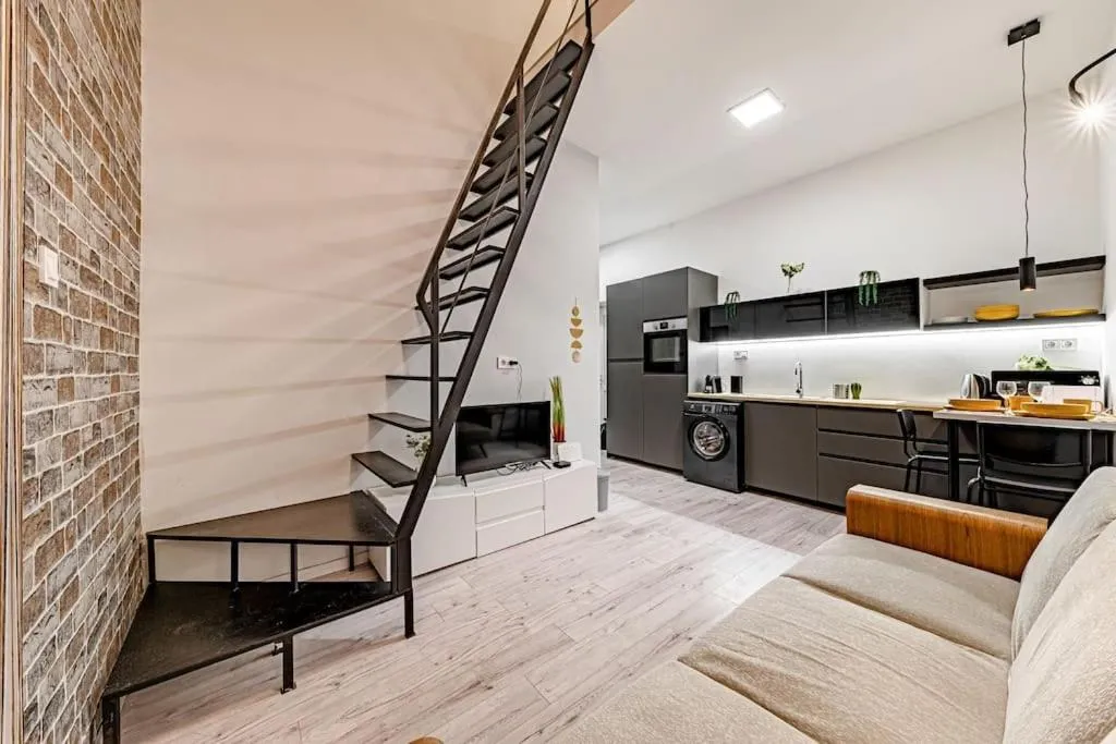 Image of Chic Loft BP: Industrial Gem