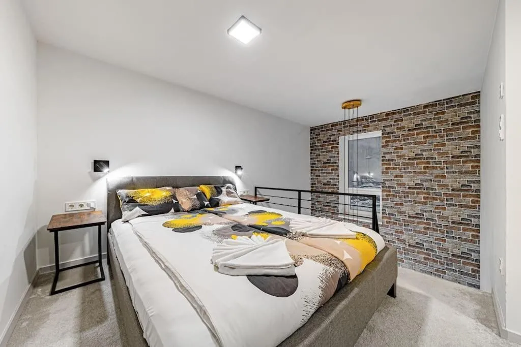 Image 1 of Chic Loft BP: Industrial Gem