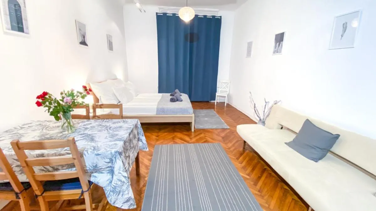 Image 4 of City Centre Synagogue Residential Apartment Budapest