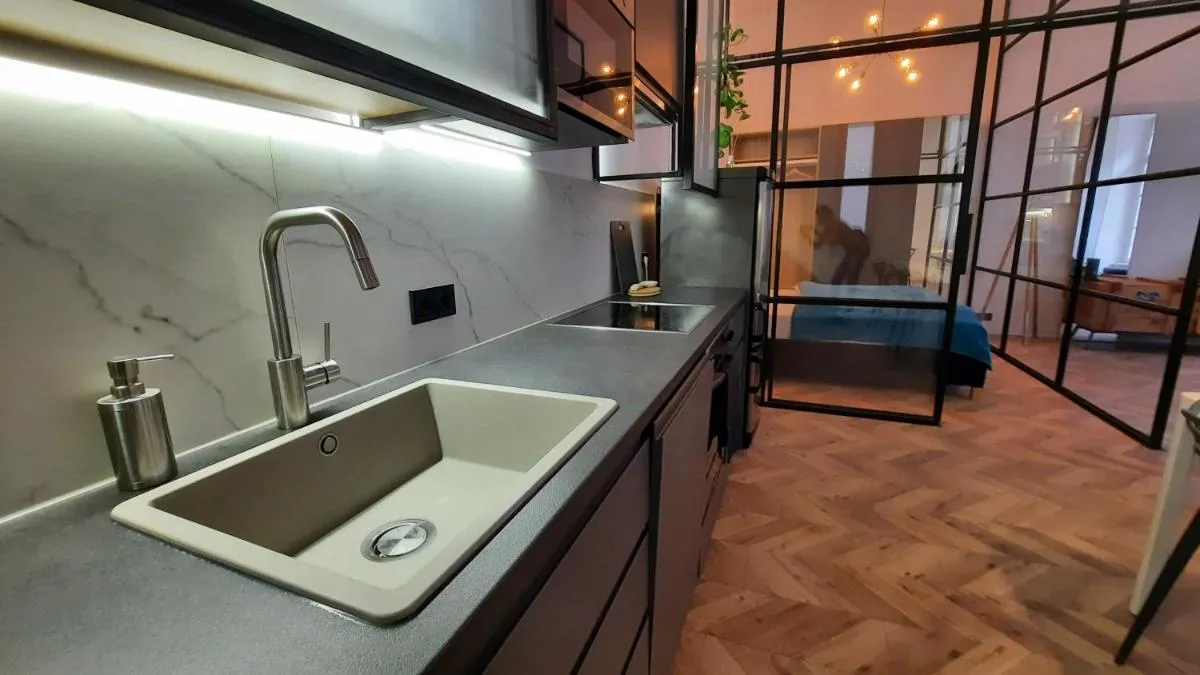 Image 5 of DEAK CENTRAL LOFT