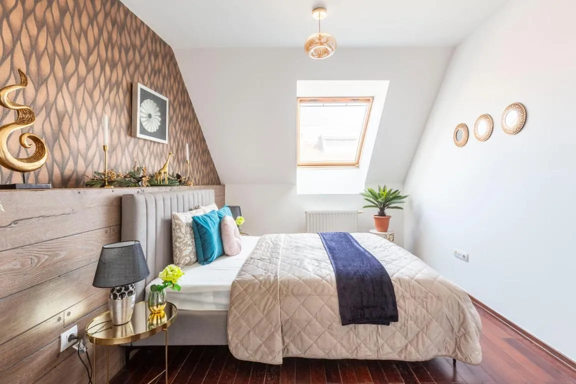 Image of Deluxe Central Quentin Apartment 3BEDRM, 2BATHRM